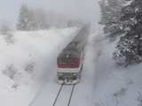 Legközelebb februárban térek vissza, nagy változás nincs, a helyszín ugyanaz, a mozdony megint Bondovka, azaz a 757.007 és a hó is megvan