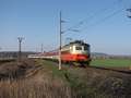 Amint bert a motorvonat az llomsra, jn a Horehronec gyorsvonat is, mely Kassra tart. A vonat szp szendvics, a cseh mozdony s a cseh hlkocsi 6 szlovk kocsit keretez