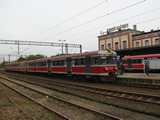 Majd megrkezik az EN57-1465 az IR57110. Ez a vonat Olsztyn s Poznan kztt kzlekedik, a tvot kerek 5 ra alatt teszi meg. Mindezt eredeti kivitel mbr lsekkel...