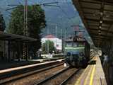 Ruttk�n (Vr�tky) lesz�ll�s ut�n az els� �thatlad� a PKP Cargo ET41-151-es ikermozdonya