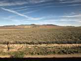 Nevada nem tl vltozatos, sivatag, nmi hegy, aztn sivatag s mg egy kis hegy