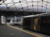 Megérkeztünk Glasgow Queen Street állomásra. Mivel innen dél felé nem mennek vonatok, így át kellett szaladni az 1 kilométerre lévő Central állomásra, ahol elértem egy korábbi vonatot Kilmarnock felé, így ott most nem készült kép